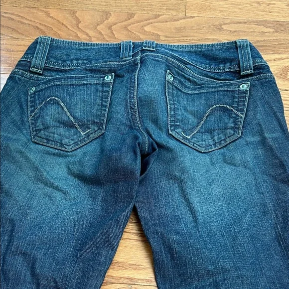 Guess Women's Dark Blue Capri Jeans - Picture 9 of 10